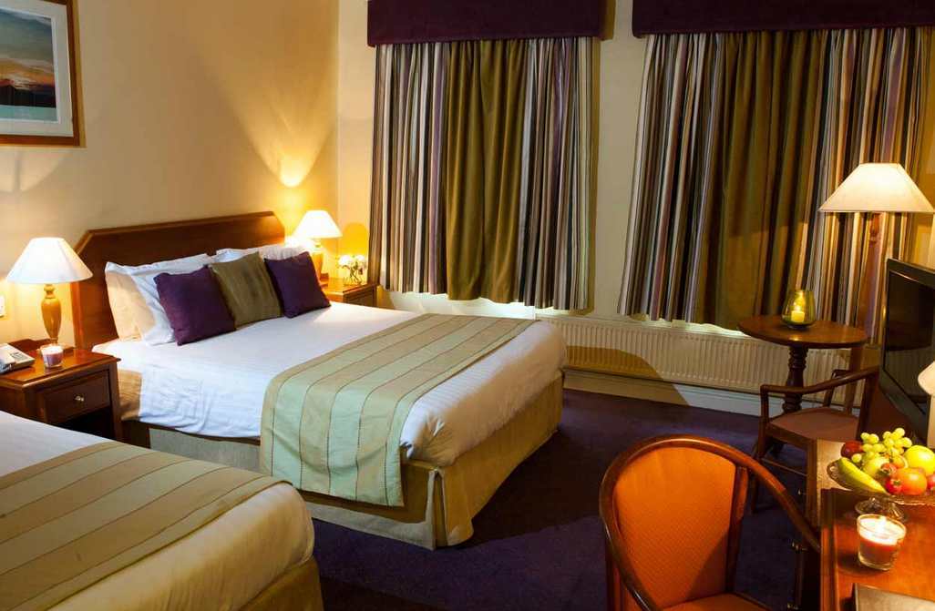 Inishowen Gateway Hotel Банкрана Экстерьер фото